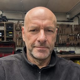 Omar F. Los Angeles